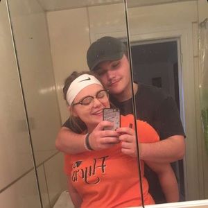 Meet your Posher, Dakota